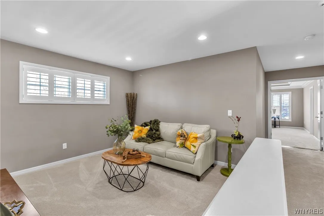 6 Hidden Oak Court, Orchard Park, New York 14127, Orchard Park, New York 14127, 4 Bedrooms Bedrooms, 13 Rooms Rooms,3 BathroomsBathrooms,Residential,For Sale,6 Hidden Oak Court, Orchard Park, New York 14127,0,B1682985