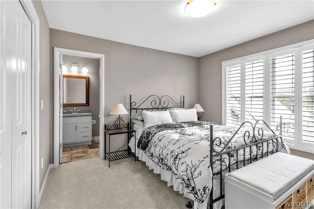 6 Hidden Oak Court, Orchard Park, New York 14127, Orchard Park, New York 14127, 4 Bedrooms Bedrooms, 13 Rooms Rooms,3 BathroomsBathrooms,Residential,For Sale,6 Hidden Oak Court, Orchard Park, New York 14127,0,B1682985