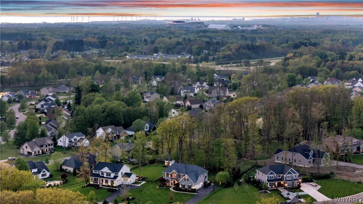 6 Hidden Oak Court, Orchard Park, New York 14127, Orchard Park, New York 14127, 4 Bedrooms Bedrooms, 13 Rooms Rooms,3 BathroomsBathrooms,Residential,For Sale,6 Hidden Oak Court, Orchard Park, New York 14127,0,B1682985