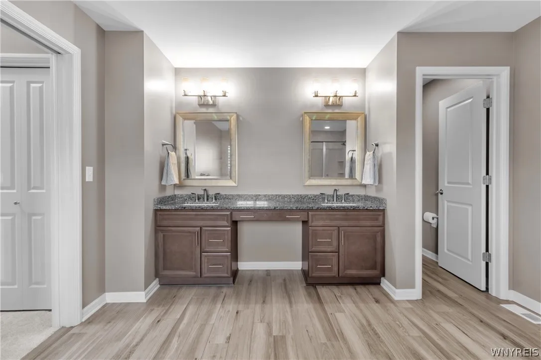 6 Hidden Oak Court, Orchard Park, New York 14127, Orchard Park, New York 14127, 4 Bedrooms Bedrooms, 13 Rooms Rooms,3 BathroomsBathrooms,Residential,For Sale,6 Hidden Oak Court, Orchard Park, New York 14127,0,B1682985