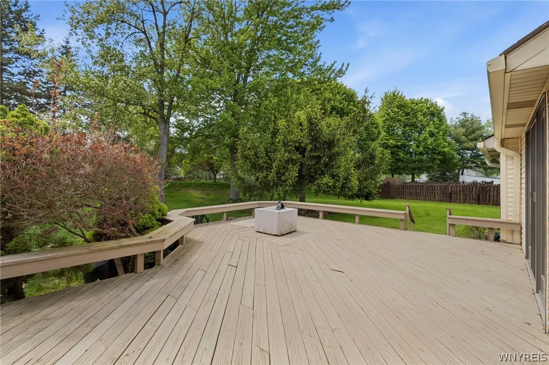 66 Windsong Court, Amherst, New York 14051, Amherst, New York 14051, 4 Bedrooms Bedrooms, 8 Rooms Rooms,2 BathroomsBathrooms,Residential,For Sale,66 Windsong Court, Amherst, New York 14051,0,B1683250