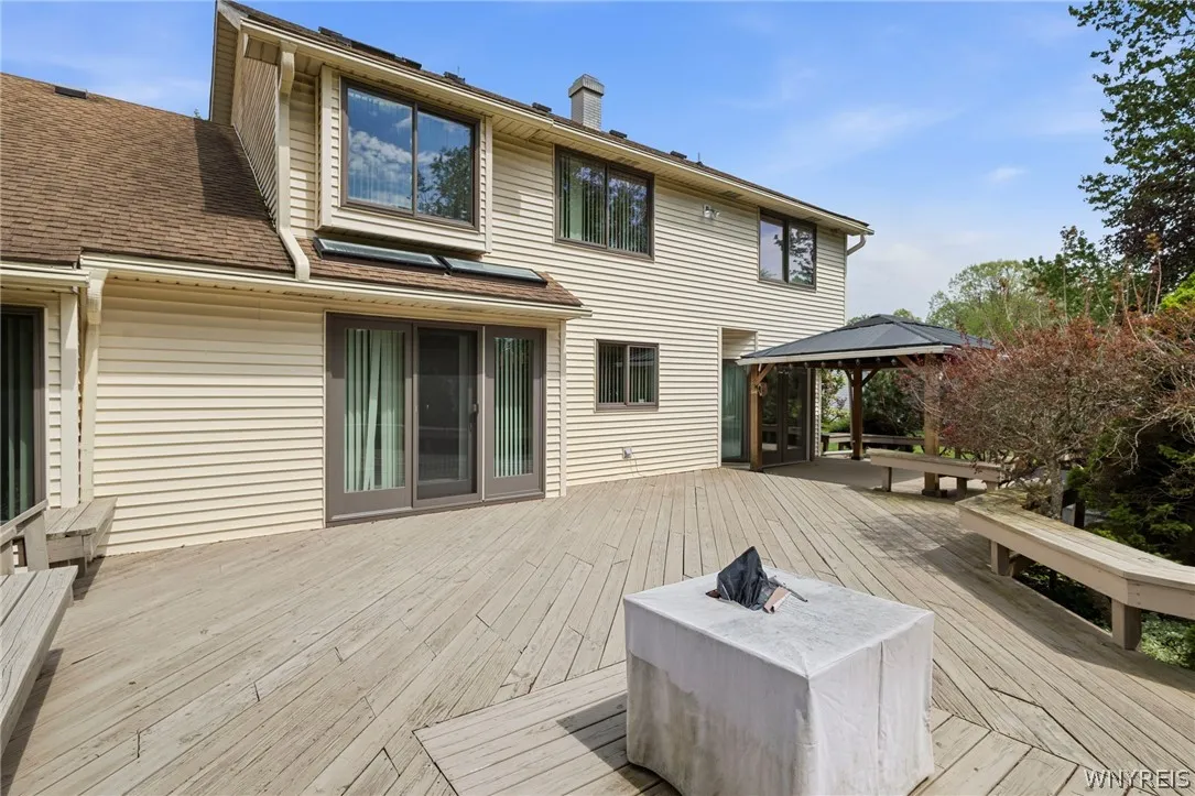 66 Windsong Court, Amherst, New York 14051, Amherst, New York 14051, 4 Bedrooms Bedrooms, 8 Rooms Rooms,2 BathroomsBathrooms,Residential,For Sale,66 Windsong Court, Amherst, New York 14051,0,B1683250