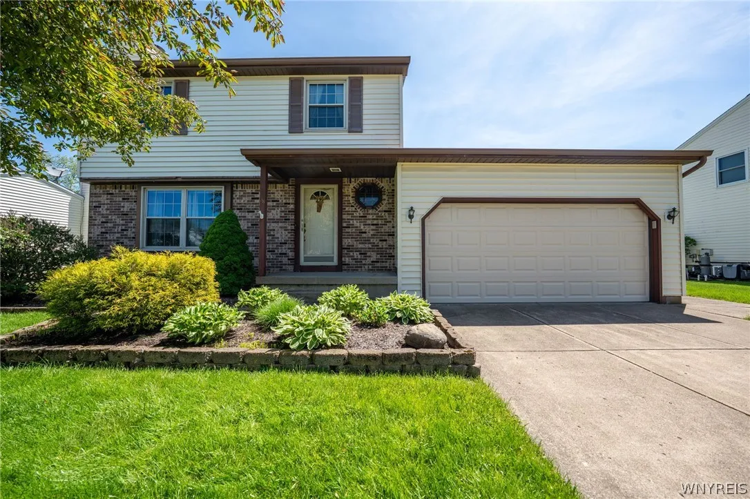 38 Fawn Trl, West Seneca, New York 14224, West Seneca, New York 14224, 3 Bedroom Bedrooms, 7 Room Rooms,1 BathroomBathrooms,Residential,Closed,38 Fawn Trl, West Seneca, New York 14224,0,B1683089