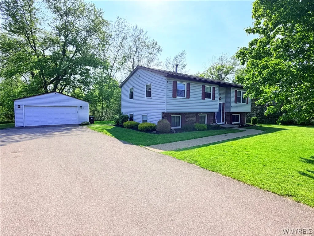 3930 Taylor Road, Orchard Park, New York 14127, Orchard Park, New York 14127, 5 Bedrooms Bedrooms, ,2 BathroomsBathrooms,Residential,For Sale,3930 Taylor Road, Orchard Park, New York 14127,0,B1683464