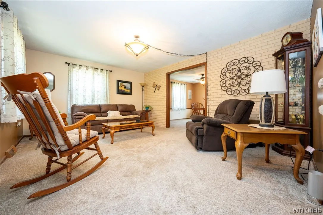 6275 Eckhardt Road, Hamburg, New York 14085, Hamburg, New York 14085, 4 Bedrooms Bedrooms, 10 Rooms Rooms,1 BathroomBathrooms,Residential,For Sale,6275 Eckhardt Road, Hamburg, New York 14085,0,B1683581
