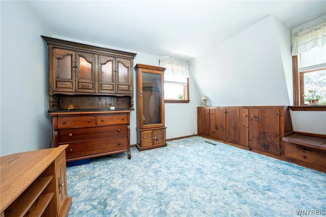 6275 Eckhardt Road, Hamburg, New York 14085, Hamburg, New York 14085, 4 Bedrooms Bedrooms, 10 Rooms Rooms,1 BathroomBathrooms,Residential,For Sale,6275 Eckhardt Road, Hamburg, New York 14085,0,B1683581