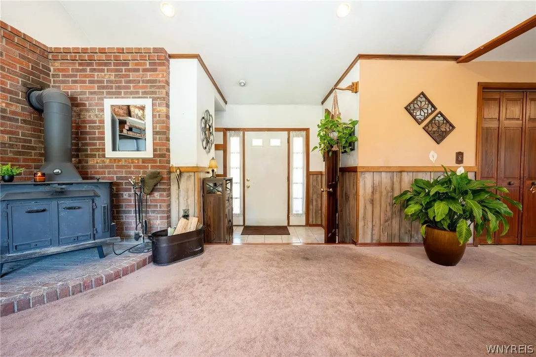 6275 Eckhardt Road, Hamburg, New York 14085, Hamburg, New York 14085, 4 Bedrooms Bedrooms, 10 Rooms Rooms,1 BathroomBathrooms,Residential,For Sale,6275 Eckhardt Road, Hamburg, New York 14085,0,B1683581