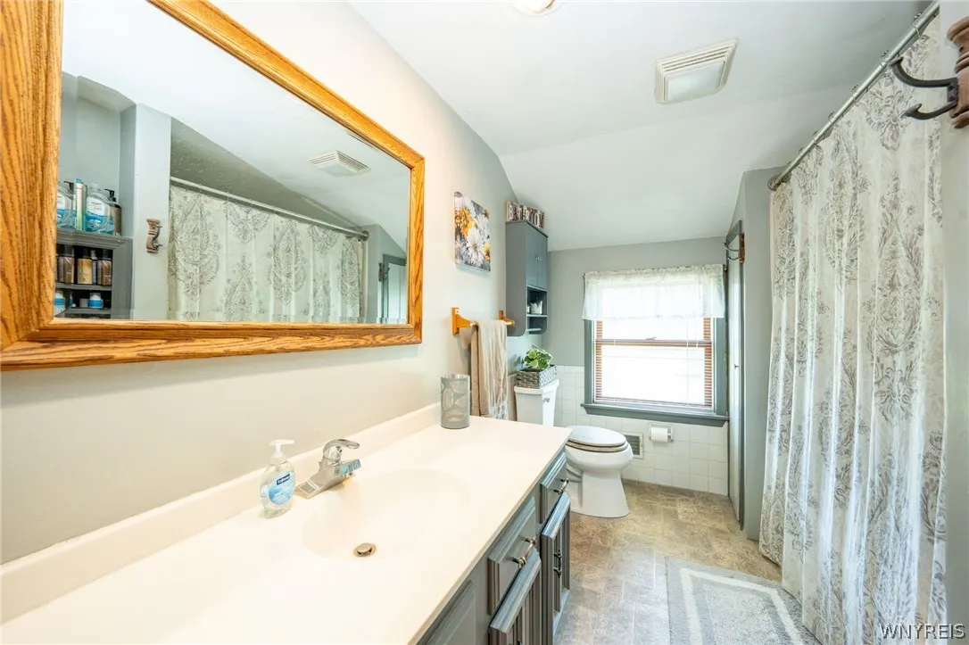 6275 Eckhardt Road, Hamburg, New York 14085, Hamburg, New York 14085, 4 Bedrooms Bedrooms, 10 Rooms Rooms,1 BathroomBathrooms,Residential,For Sale,6275 Eckhardt Road, Hamburg, New York 14085,0,B1683581