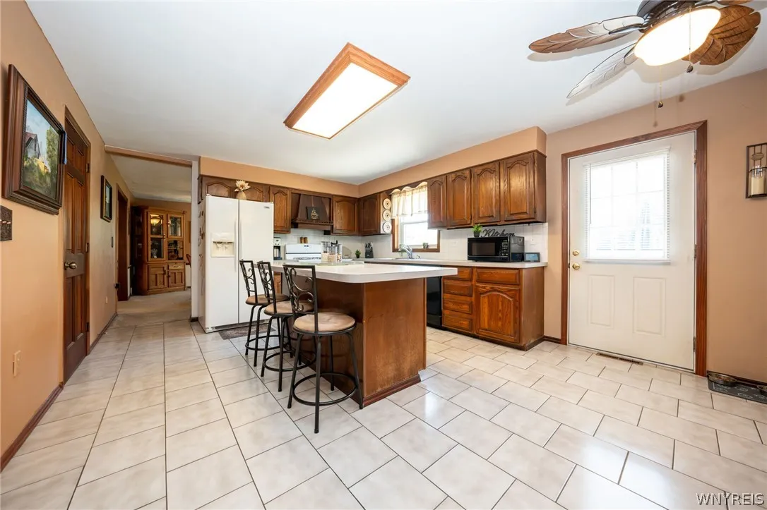 6275 Eckhardt Road, Hamburg, New York 14085, Hamburg, New York 14085, 4 Bedrooms Bedrooms, 10 Rooms Rooms,1 BathroomBathrooms,Residential,For Sale,6275 Eckhardt Road, Hamburg, New York 14085,0,B1683581