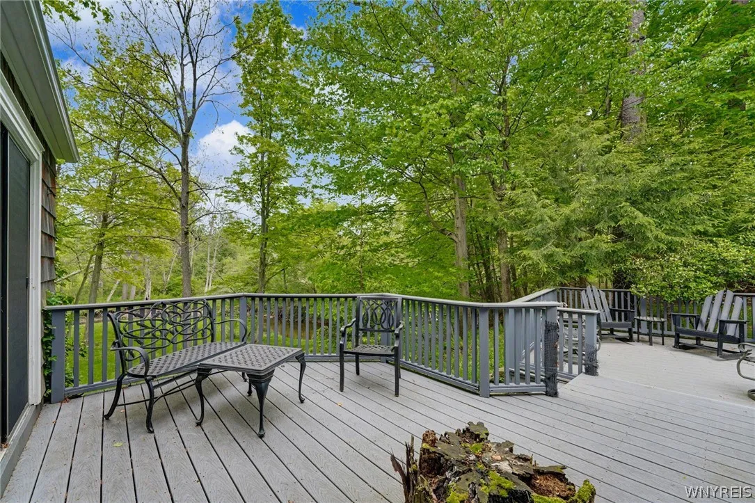 Deck