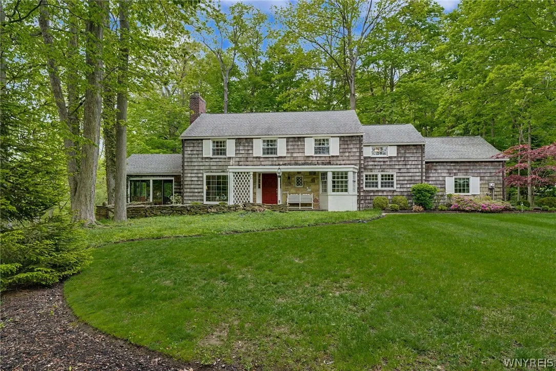 4233 Freeman Road, Orchard Park, New York 14127, Orchard Park, New York 14127, 4 Bedrooms Bedrooms, 8 Rooms Rooms,2 BathroomsBathrooms,Residential,For Sale,4233 Freeman Road, Orchard Park, New York 14127,0,B1681221