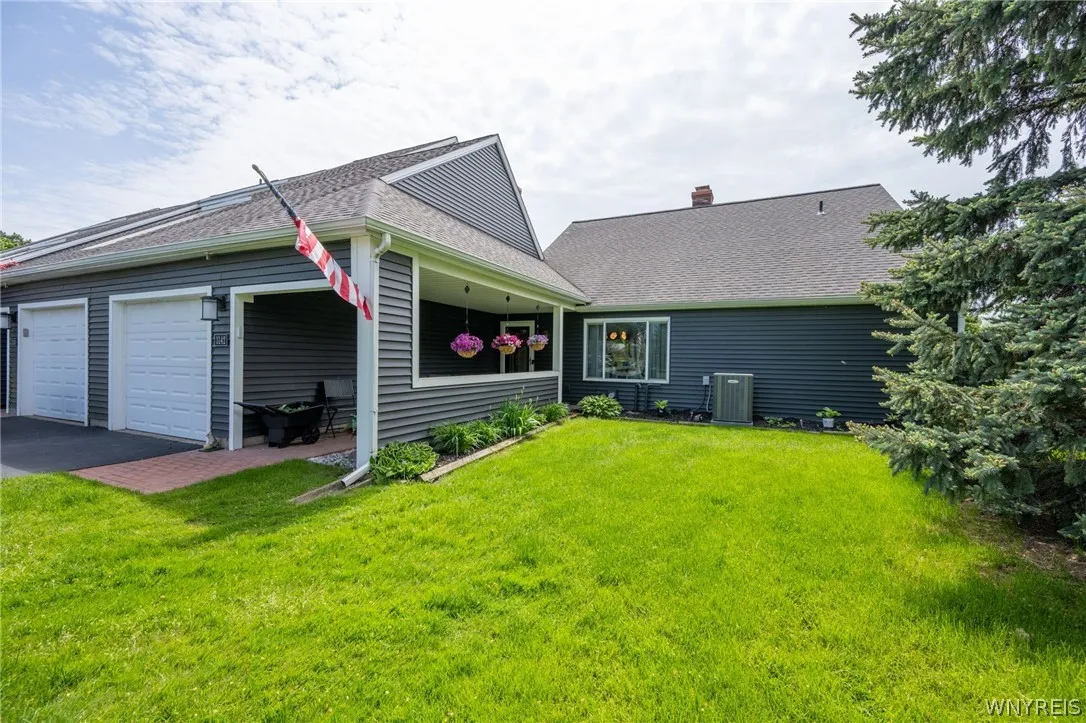 3142 East River Road, Grand Island, New York 14072, Grand Island, New York 14072, 2 Bedroom Bedrooms, 5 Room Rooms,2 BathroomBathrooms,Residential,Closed,3142 East River Road, Grand Island, New York 14072,0,B1683834