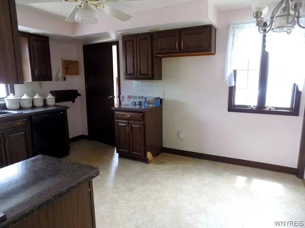 161 Brighton Road, Tonawanda, New York 14150, Tonawanda, New York 14150, 3 Bedrooms Bedrooms, 6 Rooms Rooms,1 BathroomBathrooms,Residential,For Sale,161 Brighton Road, Tonawanda, New York 14150,0,B1683488