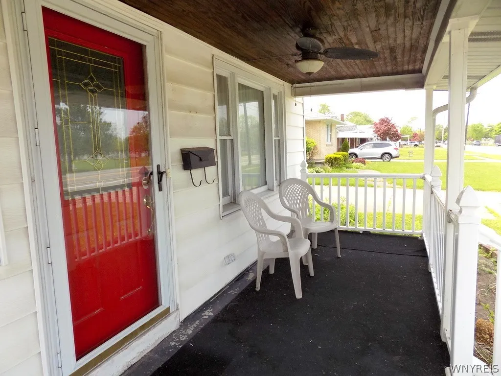 161 Brighton Road, Tonawanda, New York 14150, Tonawanda, New York 14150, 3 Bedrooms Bedrooms, 6 Rooms Rooms,1 BathroomBathrooms,Residential,For Sale,161 Brighton Road, Tonawanda, New York 14150,0,B1683488