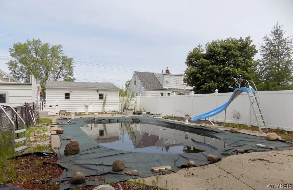 161 Brighton Road, Tonawanda, New York 14150, Tonawanda, New York 14150, 3 Bedrooms Bedrooms, 6 Rooms Rooms,1 BathroomBathrooms,Residential,For Sale,161 Brighton Road, Tonawanda, New York 14150,0,B1683488