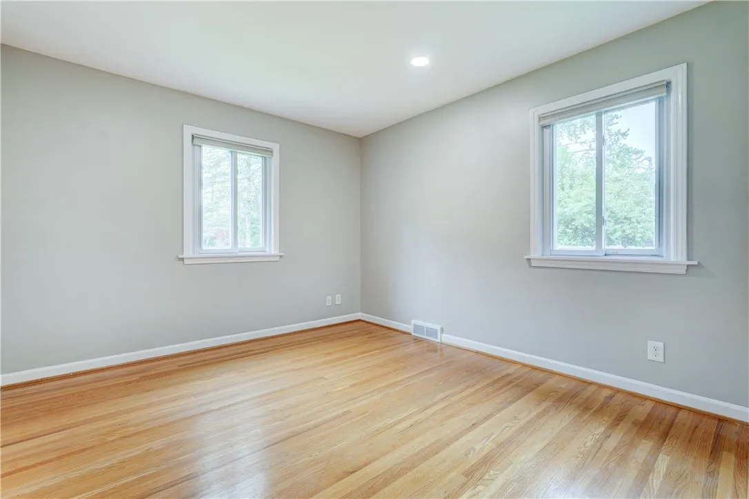 15 Lochnavar Parkway, Pittsford, New York 14534, Pittsford, New York 14534, 3 Bedrooms Bedrooms, 5 Rooms Rooms,1 BathroomBathrooms,Residential,For Sale,15 Lochnavar Parkway, Pittsford, New York 14534,0,R1684323