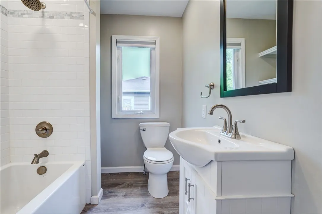 15 Lochnavar Parkway, Pittsford, New York 14534, Pittsford, New York 14534, 3 Bedrooms Bedrooms, 5 Rooms Rooms,1 BathroomBathrooms,Residential,For Sale,15 Lochnavar Parkway, Pittsford, New York 14534,0,R1684323