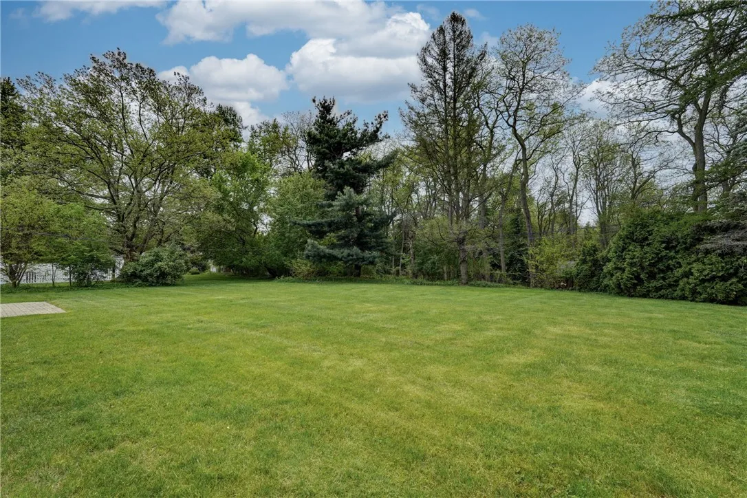 15 Lochnavar Parkway, Pittsford, New York 14534, Pittsford, New York 14534, 3 Bedrooms Bedrooms, 5 Rooms Rooms,1 BathroomBathrooms,Residential,For Sale,15 Lochnavar Parkway, Pittsford, New York 14534,0,R1684323