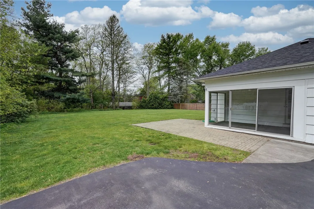 15 Lochnavar Parkway, Pittsford, New York 14534, Pittsford, New York 14534, 3 Bedrooms Bedrooms, 5 Rooms Rooms,1 BathroomBathrooms,Residential,For Sale,15 Lochnavar Parkway, Pittsford, New York 14534,0,R1684323