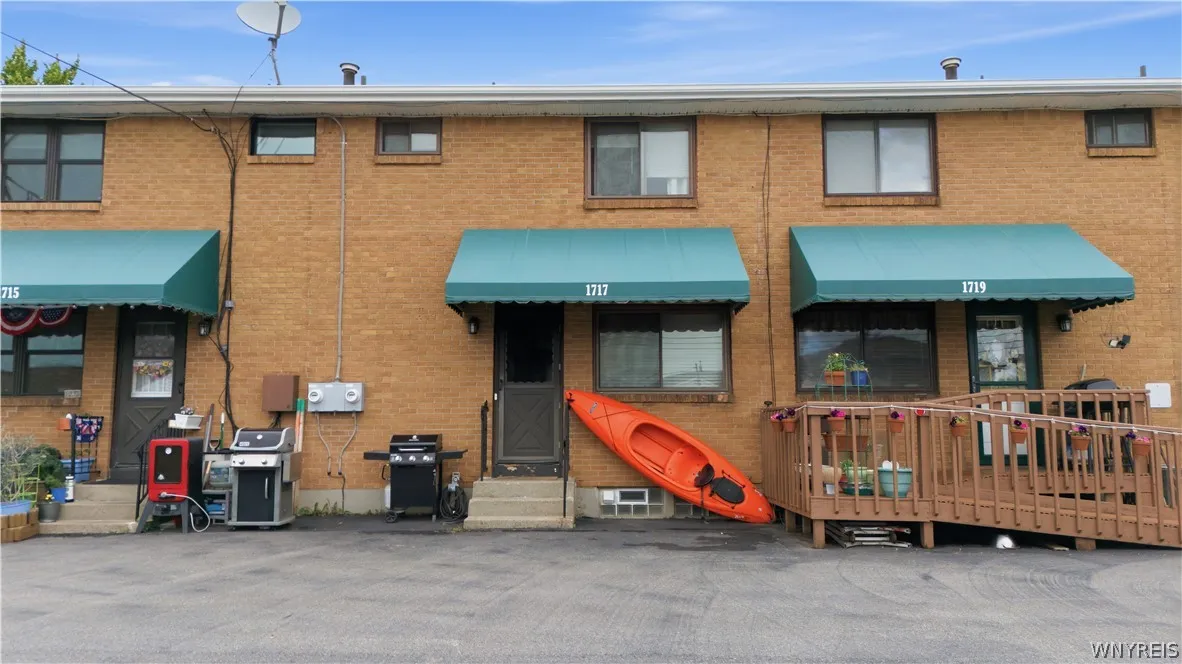 1717 Orchard Park Road, West Seneca, New York 1422, West Seneca, New York 14224, 2 Bedrooms Bedrooms, 8 Rooms Rooms,1 BathroomBathrooms,Residential,For Sale,1717 Orchard Park Road, West Seneca, New York 1422,0,B1684430
