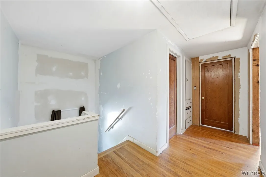 6467 Chestnut Ridge Road, Orchard Park, New York 1, Orchard Park, New York 14127, 5 Bedrooms Bedrooms, 9 Rooms Rooms,1 BathroomBathrooms,Residential,For Sale,6467 Chestnut Ridge Road, Orchard Park, New York 1,0,B1684432