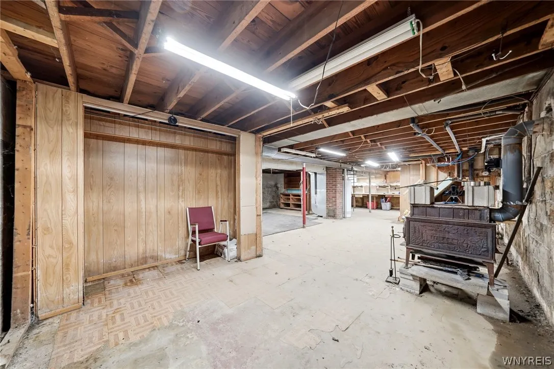 6467 Chestnut Ridge Road, Orchard Park, New York 1, Orchard Park, New York 14127, 5 Bedrooms Bedrooms, 9 Rooms Rooms,1 BathroomBathrooms,Residential,For Sale,6467 Chestnut Ridge Road, Orchard Park, New York 1,0,B1684432