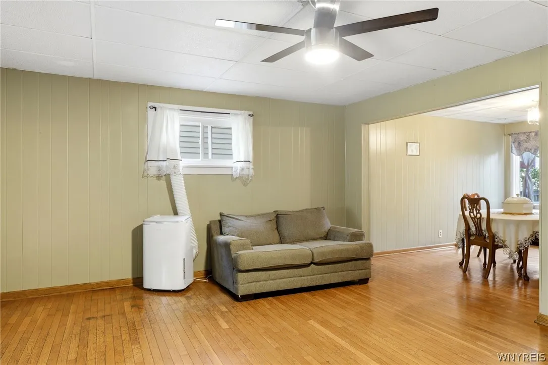1439 Kenmore Avenue, Tonawanda, New York 14217, Tonawanda, New York 14217, 3 Bedrooms Bedrooms, 10 Rooms Rooms,2 BathroomsBathrooms,Residential,For Sale,1439 Kenmore Avenue, Tonawanda, New York 14217,0,B1684355