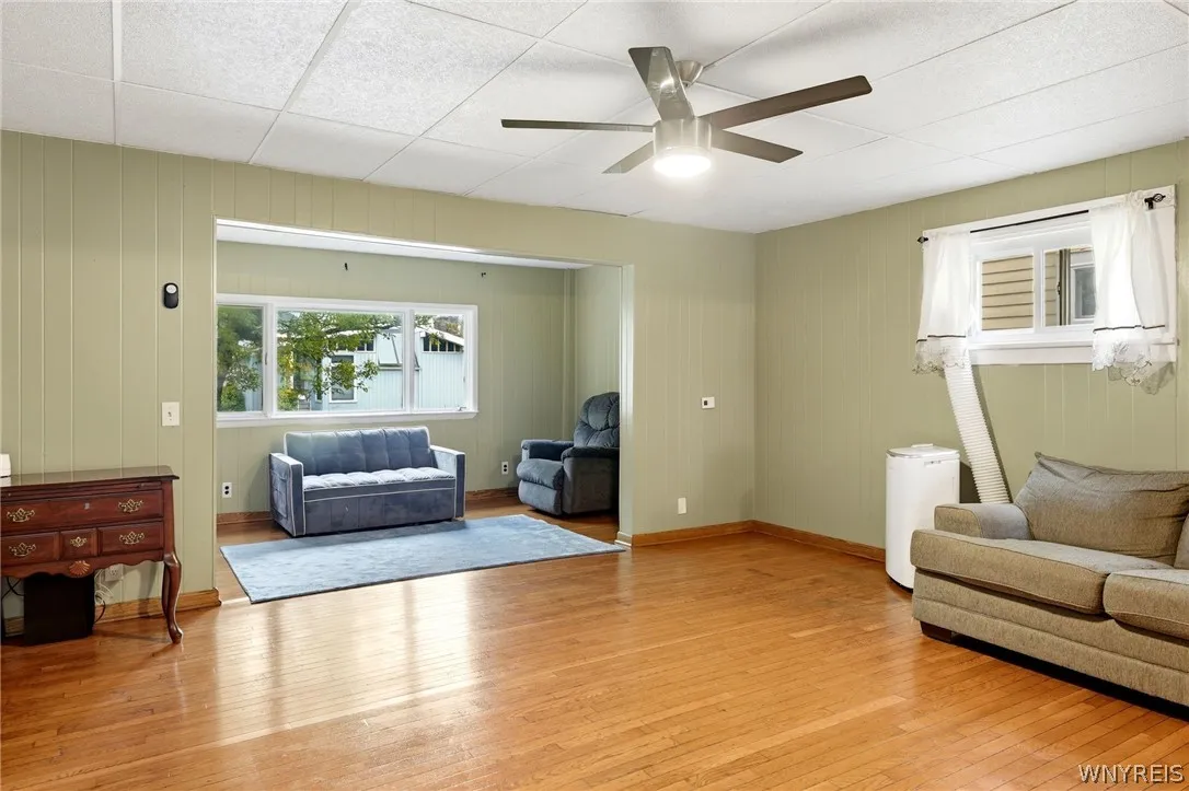 1439 Kenmore Avenue, Tonawanda, New York 14217, Tonawanda, New York 14217, 3 Bedrooms Bedrooms, 10 Rooms Rooms,2 BathroomsBathrooms,Residential,For Sale,1439 Kenmore Avenue, Tonawanda, New York 14217,0,B1684355