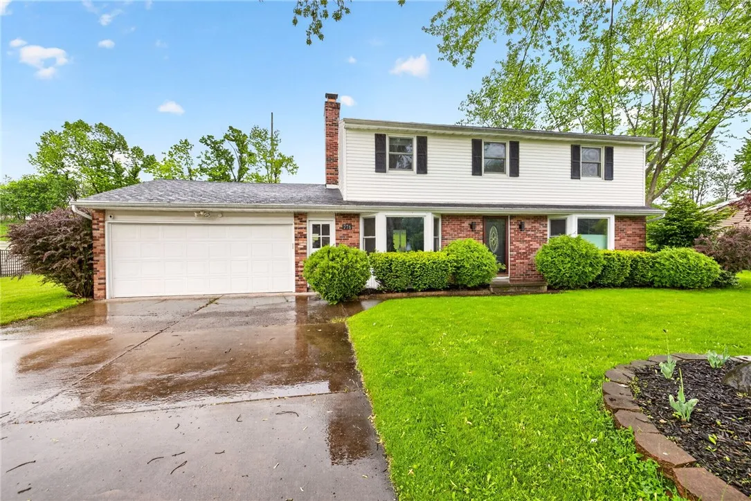 776 Lauren Court, Webster, New York 14580, Webster, New York 14580, 4 Bedrooms Bedrooms, 8 Rooms Rooms,2 BathroomsBathrooms,Residential,Closed,776 Lauren Court, Webster, New York 14580,0,R1684180