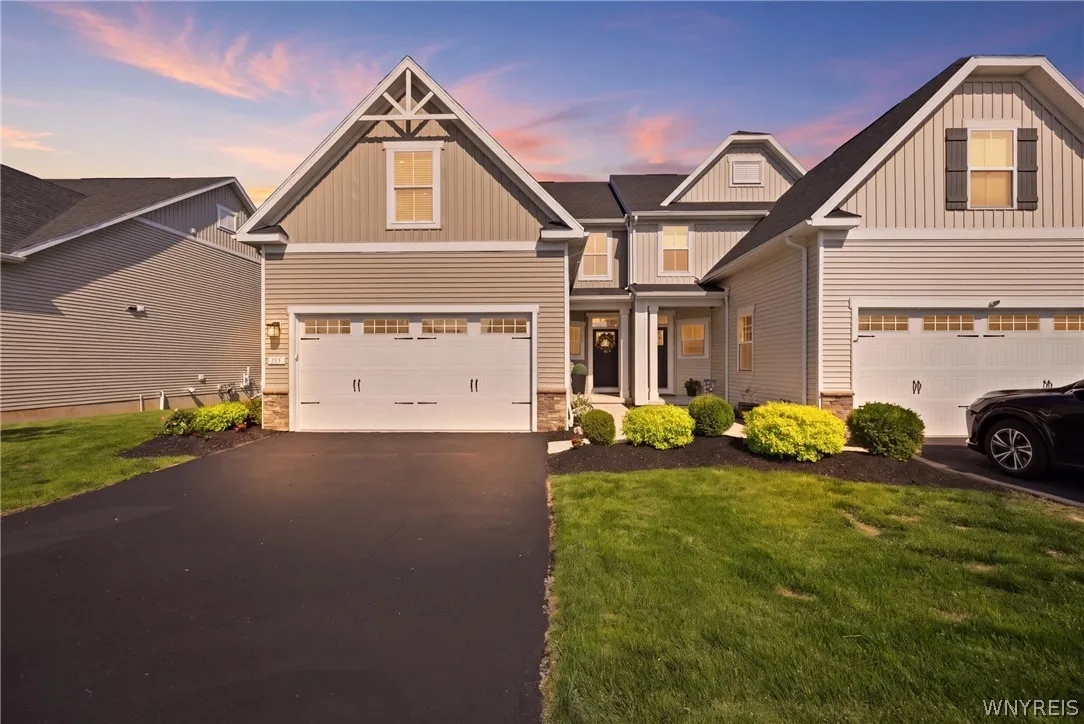 155 Sandstone Circle, Grand Island, New York 14072, Grand Island, New York 14072, 4 Bedroom Bedrooms, 11 Room Rooms,3 BathroomBathrooms,Residential,Closed,155 Sandstone Circle, Grand Island, New York 14072,0,B1683329