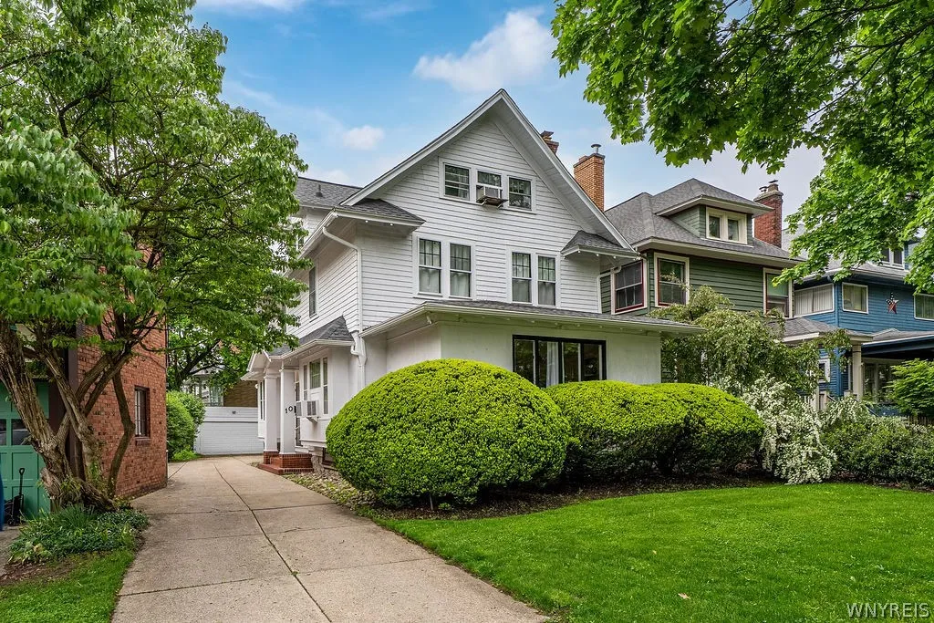 10 Summit Avenue, Buffalo, New York 14214, Buffalo, New York 14214, 3 Bedrooms Bedrooms, 7 Rooms Rooms,1 BathroomBathrooms,Residential Lease,Closed,10 Summit Avenue, Buffalo, New York 14214,0,B1684699