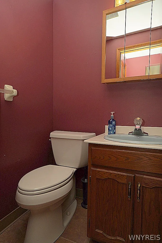 57 Wimbledon Lane, West Seneca, New York 14224, West Seneca, New York 14224, 2 Bedrooms Bedrooms, 5 Rooms Rooms,1 BathroomBathrooms,Residential,For Sale,57 Wimbledon Lane, West Seneca, New York 14224,0,B1684777