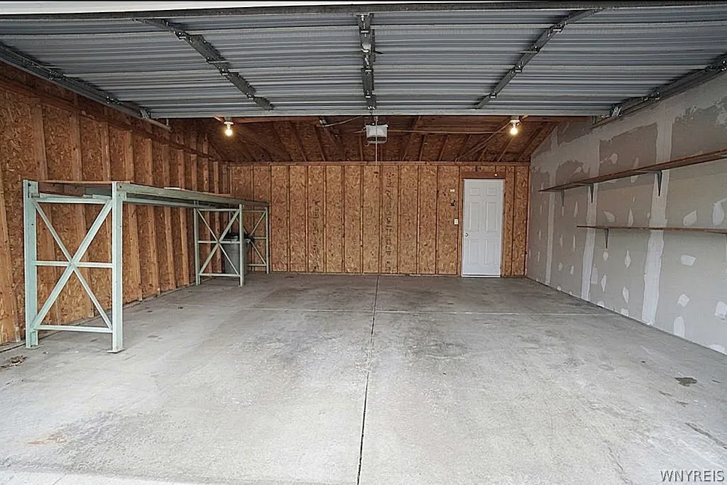 57 Wimbledon Lane, West Seneca, New York 14224, West Seneca, New York 14224, 2 Bedrooms Bedrooms, 5 Rooms Rooms,1 BathroomBathrooms,Residential,For Sale,57 Wimbledon Lane, West Seneca, New York 14224,0,B1684777