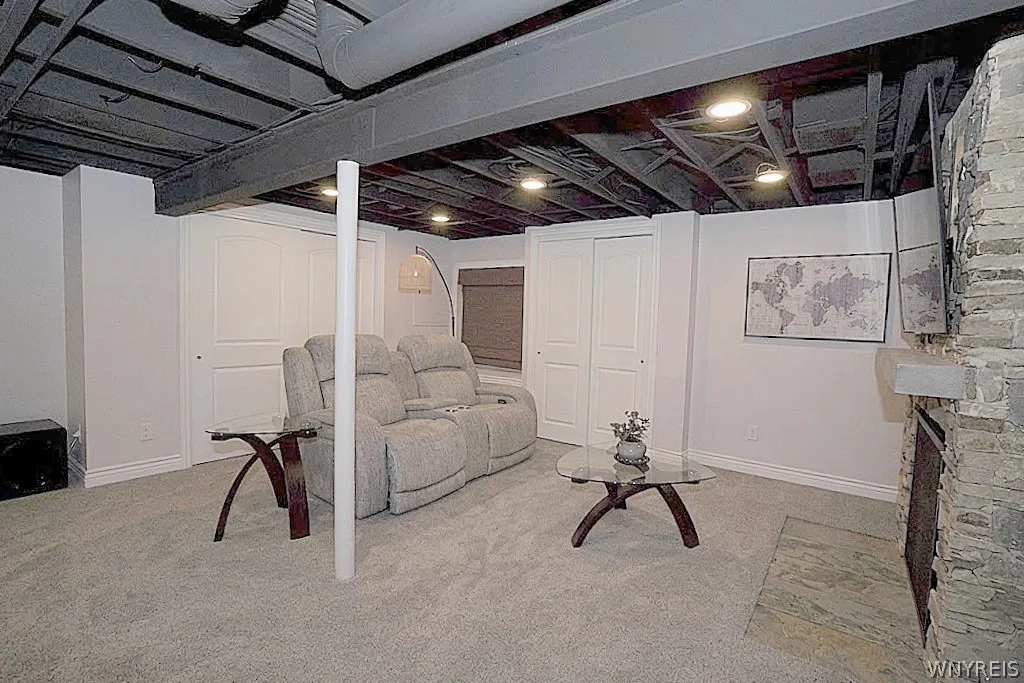 1003 Carriage Lane, West Seneca, New York 14224, West Seneca, New York 14224, 2 Bedrooms Bedrooms, 6 Rooms Rooms,2 BathroomsBathrooms,Residential,For Sale,1003 Carriage Lane, West Seneca, New York 14224,0,B1684986