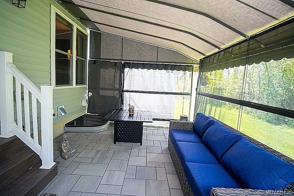 1003 Carriage Lane, West Seneca, New York 14224, West Seneca, New York 14224, 2 Bedrooms Bedrooms, 6 Rooms Rooms,2 BathroomsBathrooms,Residential,For Sale,1003 Carriage Lane, West Seneca, New York 14224,0,B1684986