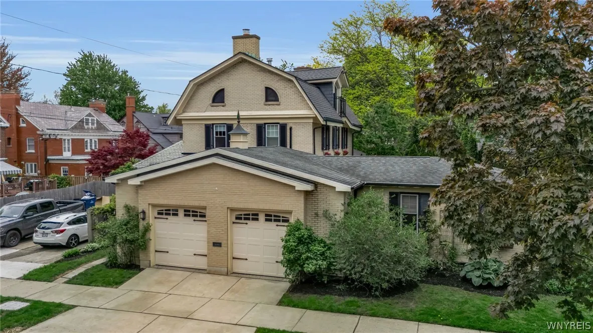290 Depew Avenue, Buffalo, New York 14214, Buffalo, New York 14214, 3 Bedroom Bedrooms, 9 Room Rooms,2 BathroomBathrooms,Residential,Closed,290 Depew Avenue, Buffalo, New York 14214,0,B1682986