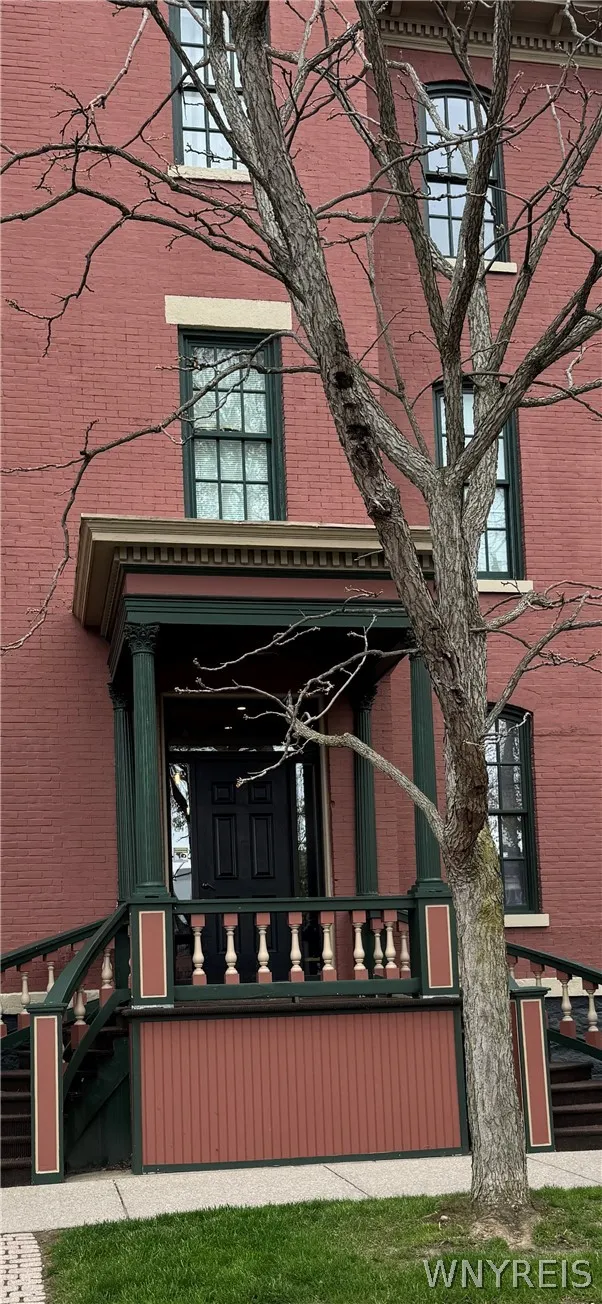 125 Edward Street 1c, Buffalo, New York 14201, Buffalo, New York 14201, 1 Bedroom Bedrooms, 5 Rooms Rooms,1 BathroomBathrooms,Residential,For Sale,125 Edward Street 1c, Buffalo, New York 14201,0,B1685022