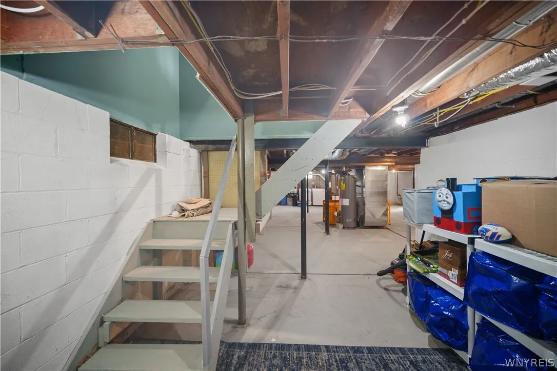 635 Lynbrook Avenue, Tonawanda, New York 14150, Tonawanda, New York 14150, 3 Bedrooms Bedrooms, 9 Rooms Rooms,2 BathroomsBathrooms,Residential,For Sale,635 Lynbrook Avenue, Tonawanda, New York 14150,0,B1684642