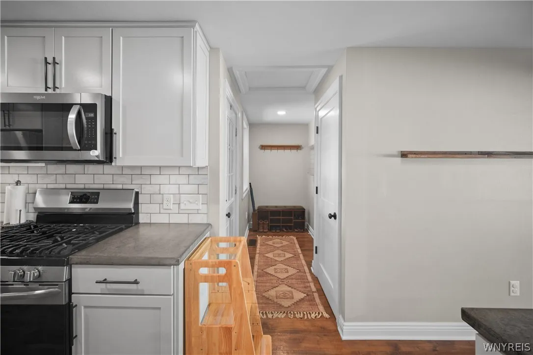 635 Lynbrook Avenue, Tonawanda, New York 14150, Tonawanda, New York 14150, 3 Bedrooms Bedrooms, 9 Rooms Rooms,2 BathroomsBathrooms,Residential,For Sale,635 Lynbrook Avenue, Tonawanda, New York 14150,0,B1684642