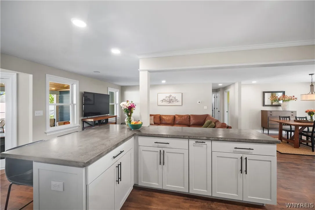 635 Lynbrook Avenue, Tonawanda, New York 14150, Tonawanda, New York 14150, 3 Bedrooms Bedrooms, 9 Rooms Rooms,2 BathroomsBathrooms,Residential,For Sale,635 Lynbrook Avenue, Tonawanda, New York 14150,0,B1684642
