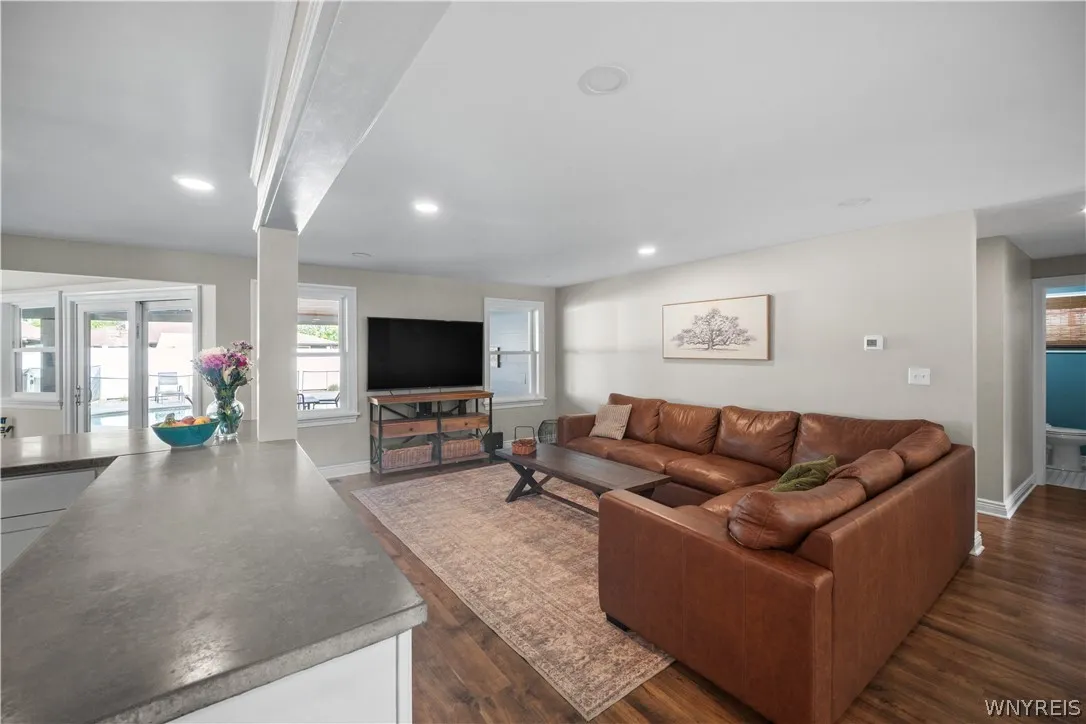635 Lynbrook Avenue, Tonawanda, New York 14150, Tonawanda, New York 14150, 3 Bedrooms Bedrooms, 9 Rooms Rooms,2 BathroomsBathrooms,Residential,For Sale,635 Lynbrook Avenue, Tonawanda, New York 14150,0,B1684642