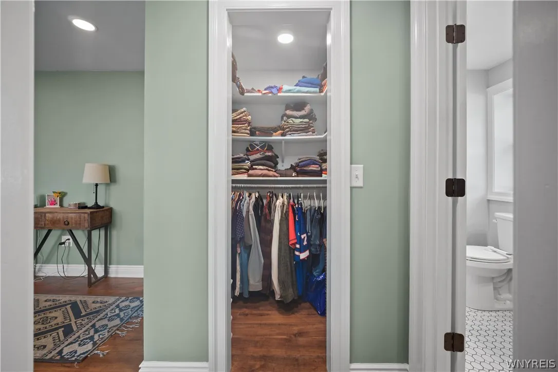Primary closet 1