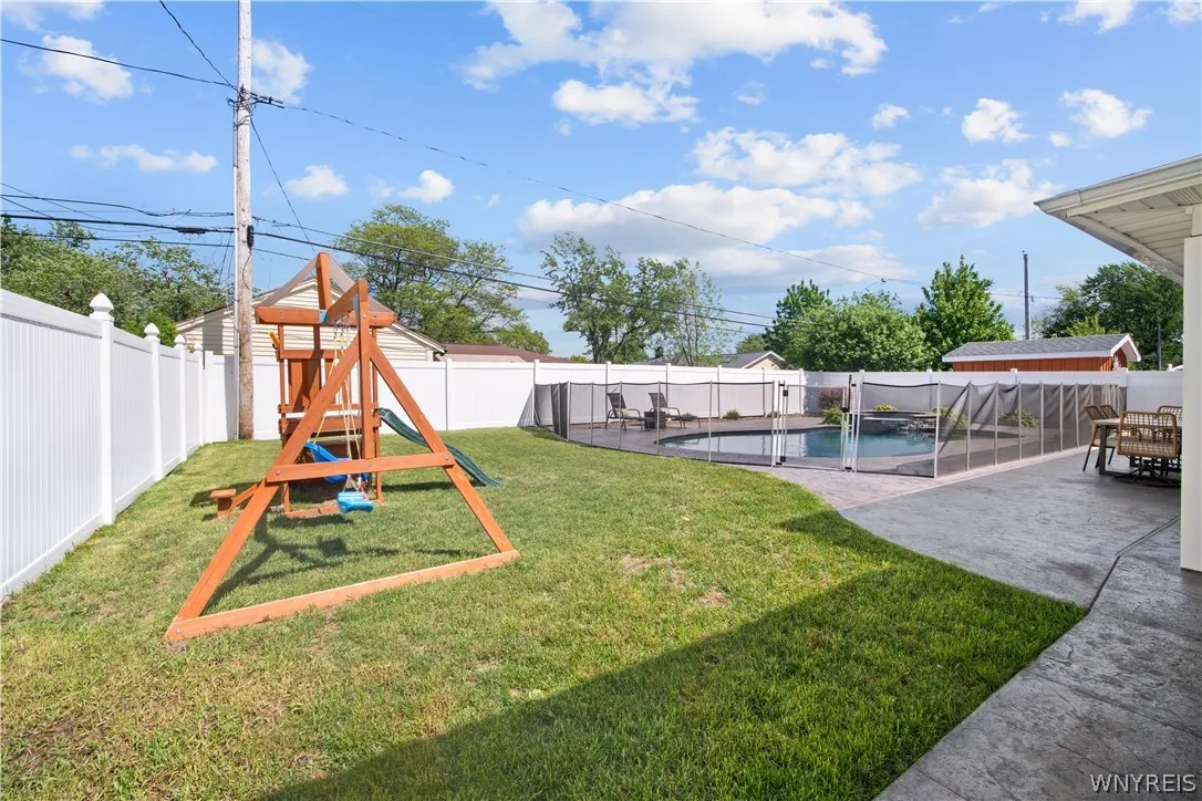 635 Lynbrook Avenue, Tonawanda, New York 14150, Tonawanda, New York 14150, 3 Bedrooms Bedrooms, 9 Rooms Rooms,2 BathroomsBathrooms,Residential,For Sale,635 Lynbrook Avenue, Tonawanda, New York 14150,0,B1684642
