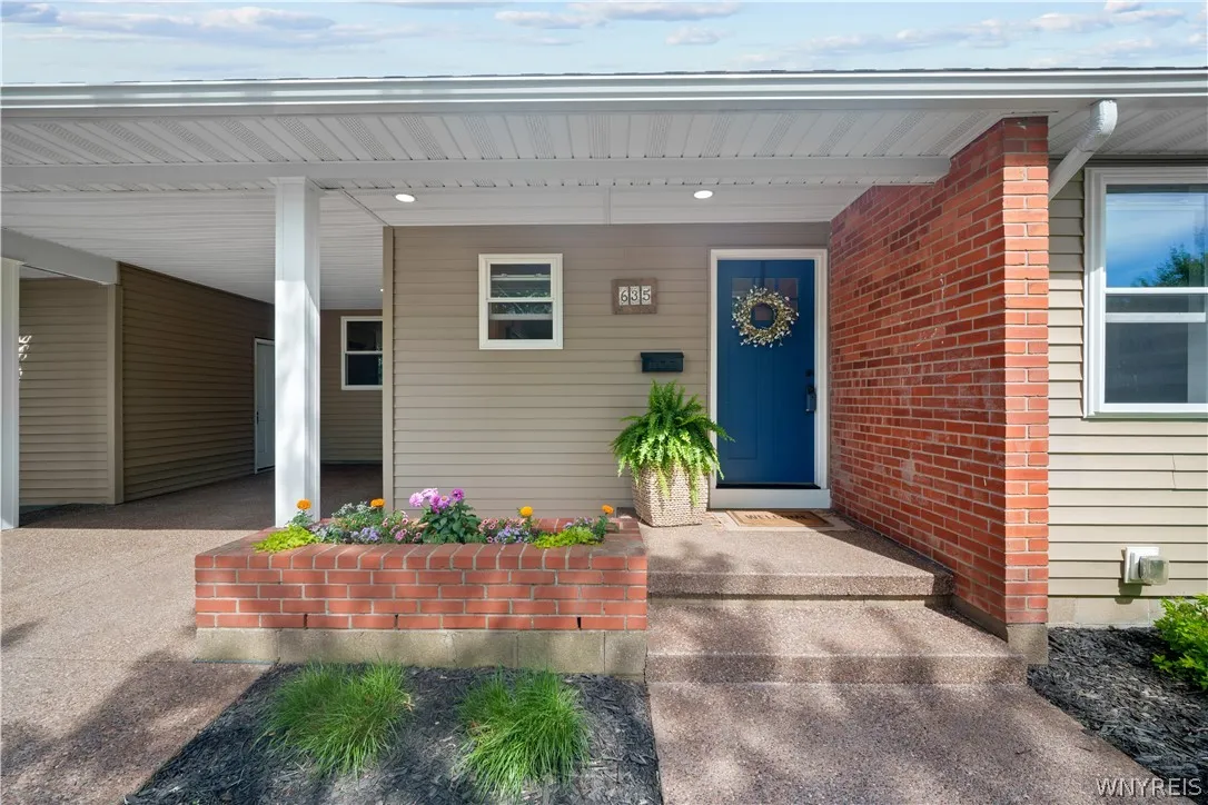 635 Lynbrook Avenue, Tonawanda, New York 14150, Tonawanda, New York 14150, 3 Bedrooms Bedrooms, 9 Rooms Rooms,2 BathroomsBathrooms,Residential,For Sale,635 Lynbrook Avenue, Tonawanda, New York 14150,0,B1684642