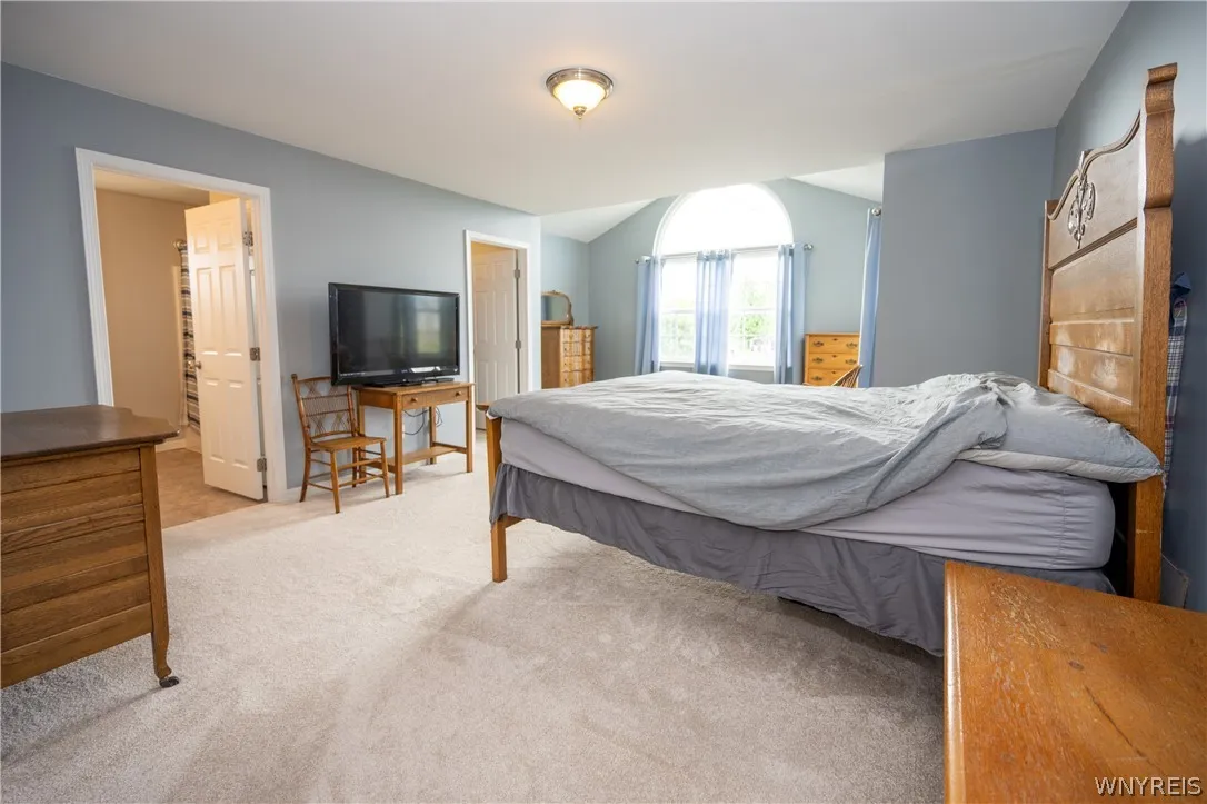 26 Morris Crescent, West Seneca, New York 14224, West Seneca, New York 14224, 3 Bedrooms Bedrooms, 10 Rooms Rooms,2 BathroomsBathrooms,Residential,For Sale,26 Morris Crescent, West Seneca, New York 14224,0,B1682630