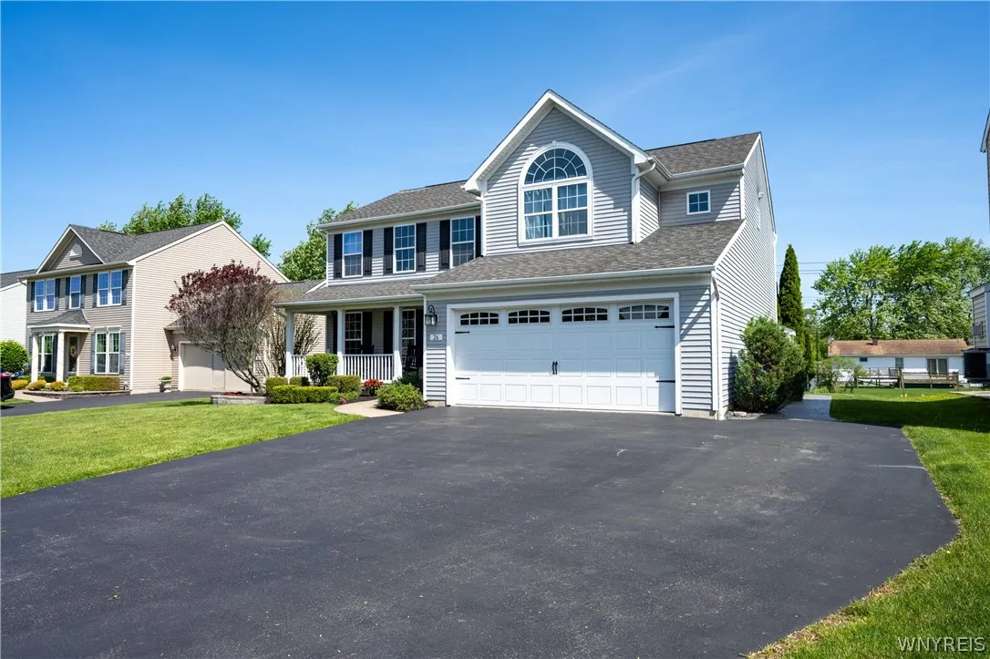 26 Morris Crescent, West Seneca, New York 14224, West Seneca, New York 14224, 3 Bedrooms Bedrooms, 10 Rooms Rooms,2 BathroomsBathrooms,Residential,For Sale,26 Morris Crescent, West Seneca, New York 14224,0,B1682630