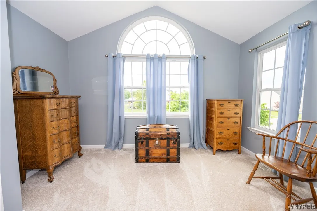 26 Morris Crescent, West Seneca, New York 14224, West Seneca, New York 14224, 3 Bedrooms Bedrooms, 10 Rooms Rooms,2 BathroomsBathrooms,Residential,For Sale,26 Morris Crescent, West Seneca, New York 14224,0,B1682630