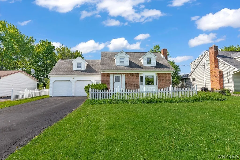 1788 Bedell Road, Grand Island, New York 14072, Grand Island, New York 14072, 5 Bedroom Bedrooms, 9 Room Rooms,3 BathroomBathrooms,Residential,Closed,1788 Bedell Road, Grand Island, New York 14072,0,B1684743