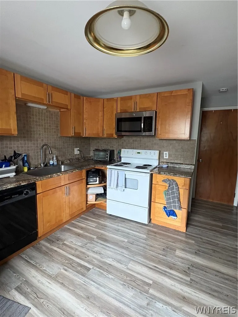 2895 Seneca Street, West Seneca, New York 14224, West Seneca, New York 14224, ,Commercial Sale,For Sale,2895 Seneca Street, West Seneca, New York 14224,0,B1685442