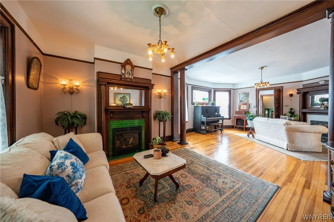 487 Main Street, West Seneca, New York 14224, West Seneca, New York 14224, 5 Bedrooms Bedrooms, 11 Rooms Rooms,2 BathroomsBathrooms,Residential,For Sale,487 Main Street, West Seneca, New York 14224,0,B1685355